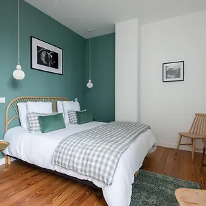 Maison Triton Et Porcelaine Bed & Breakfast