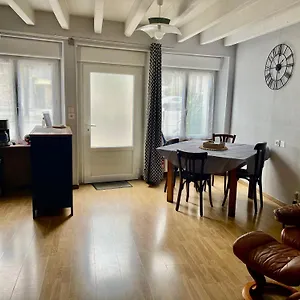 Maison De Bourg Sans Jardin Pleucadeuc